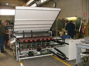 Contre colleuse semi-automatique